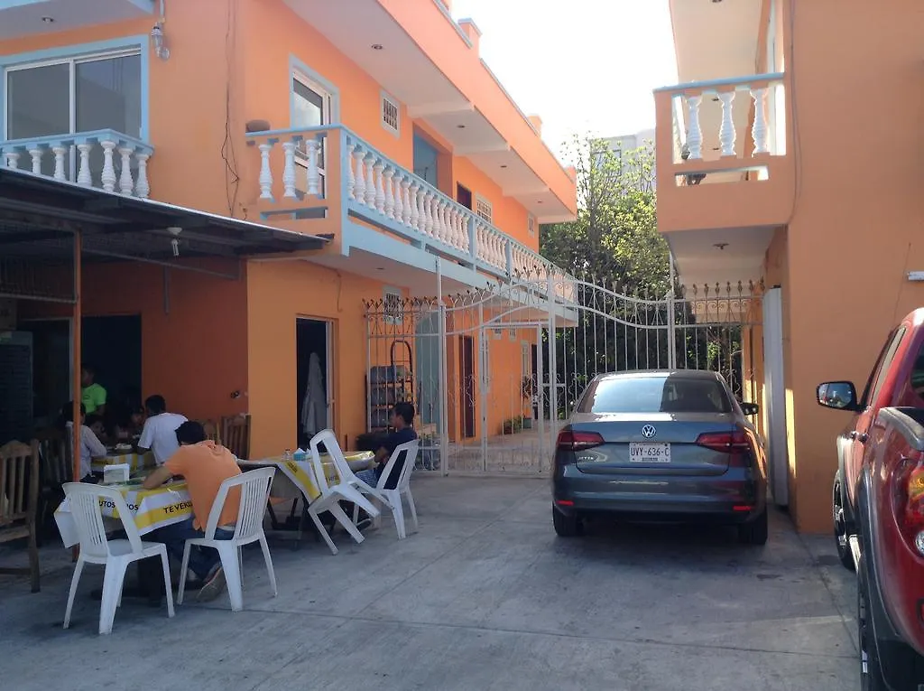 Roberto Apartment Playa del Carmen 0*,